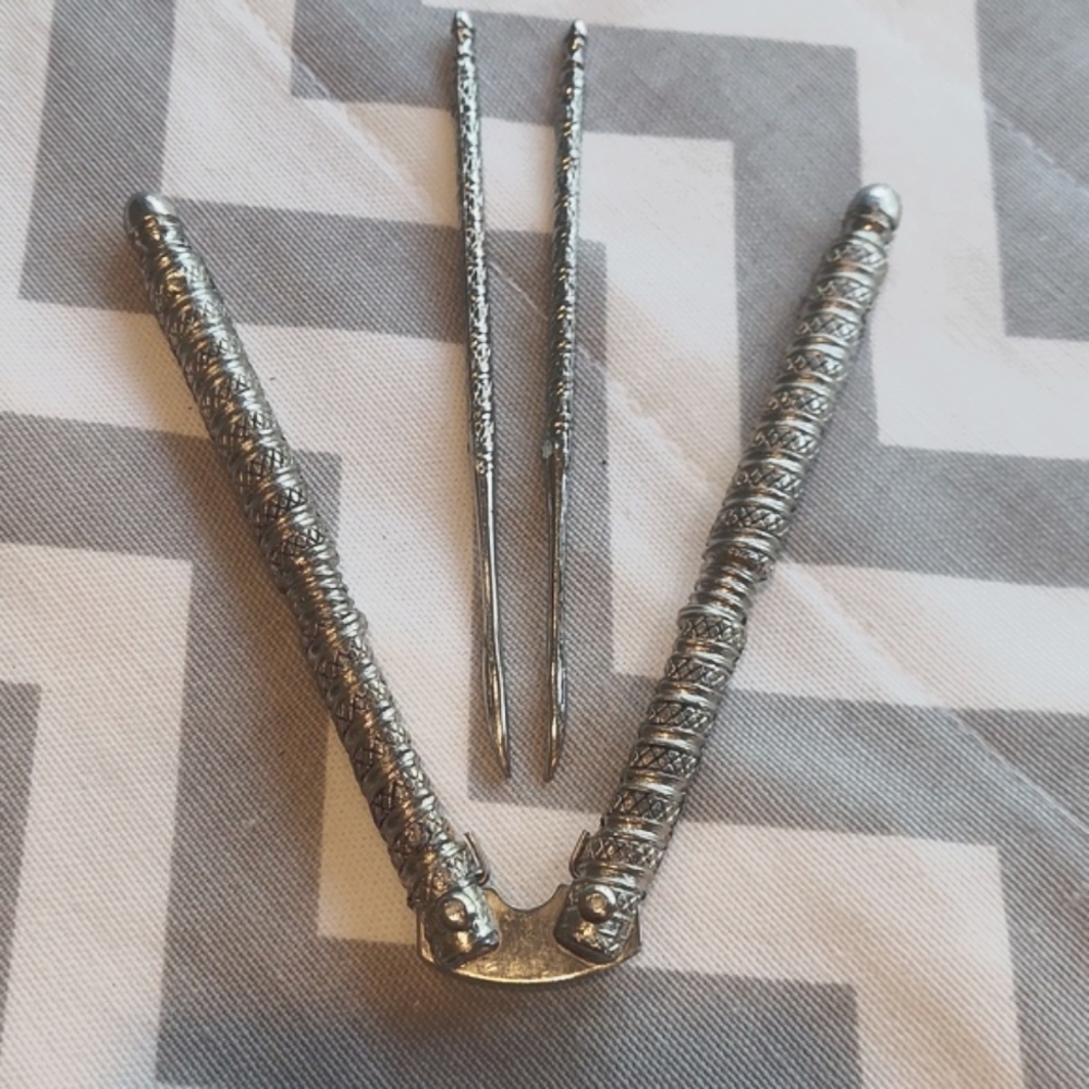 * Intricately Designed Silver Nutcracker and Pick Set, Vintage - Picture 4 of 4